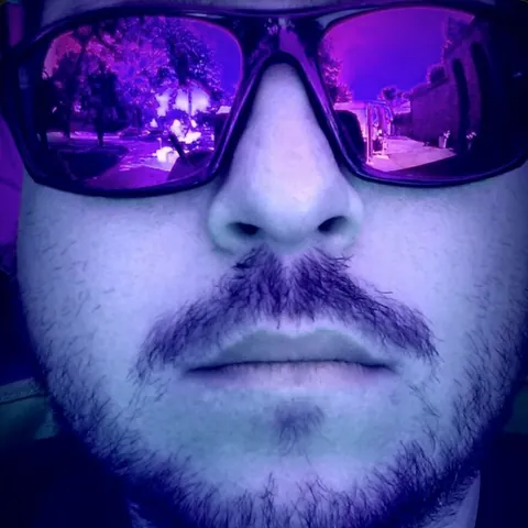 Adam Santos